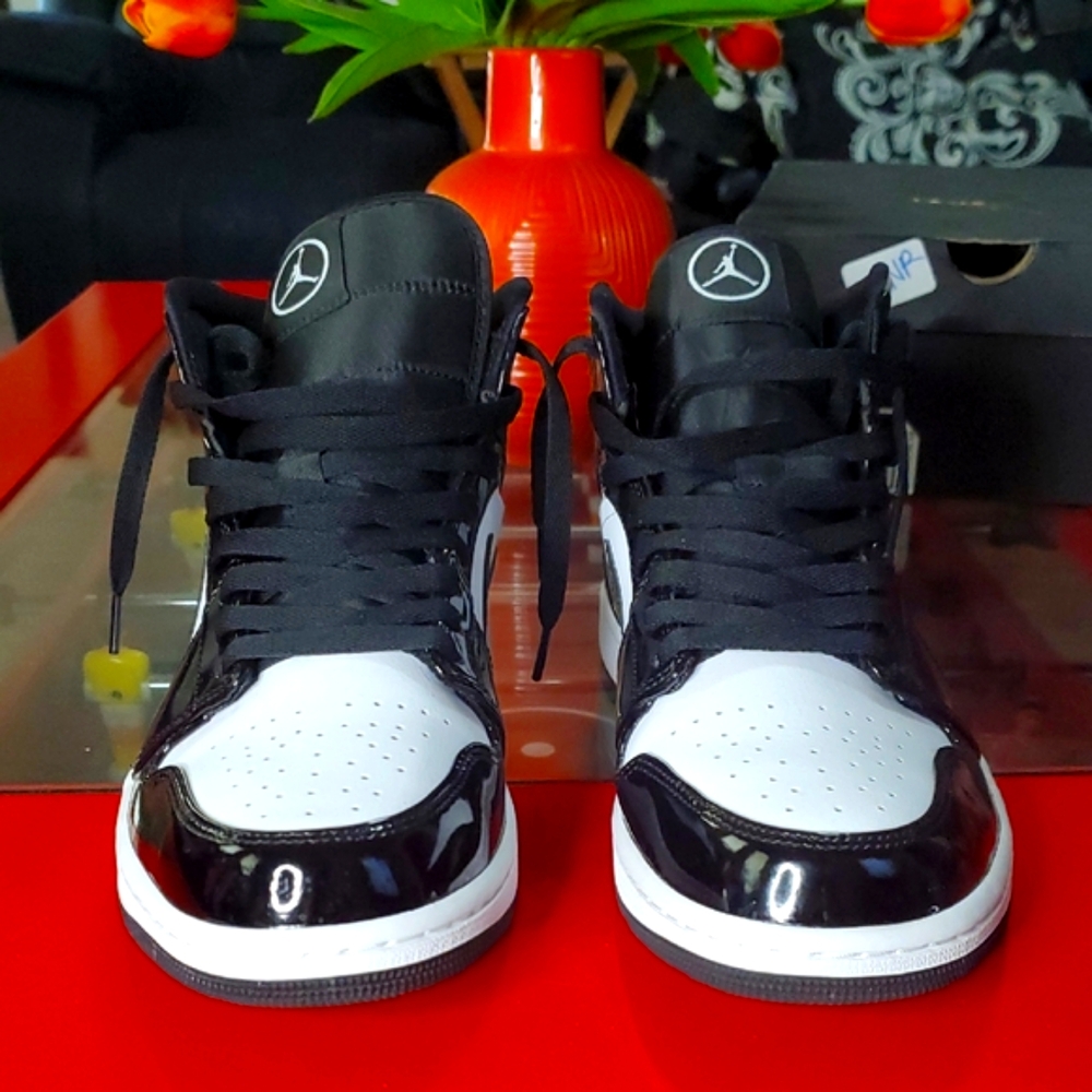 👉🏾5Day Sale👈🏾 Jordan 1 retro